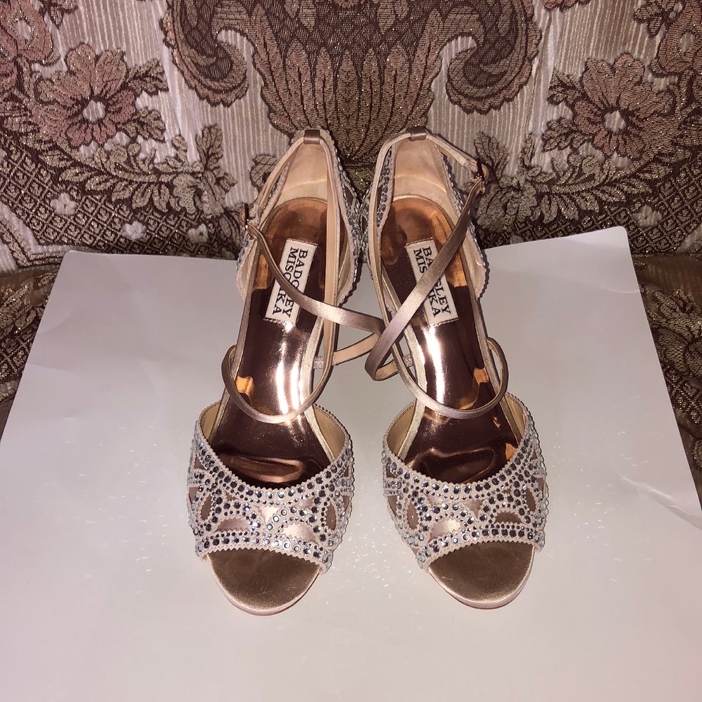 Dress shoes